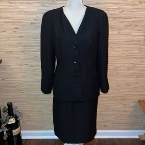 Sag Harbor black fully lined two piece suit skirt & jacket size 14 EUC!